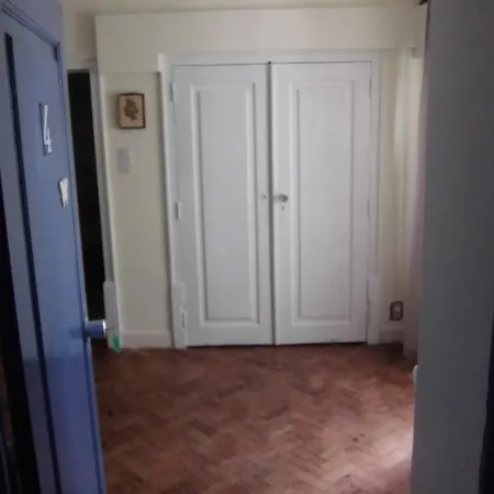 The White Butterfly אכסניה *